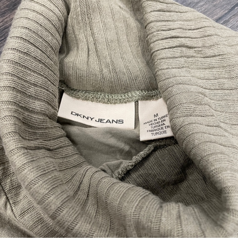 DKNY Turtleneck Long Sleeve - Picture 7 of 7